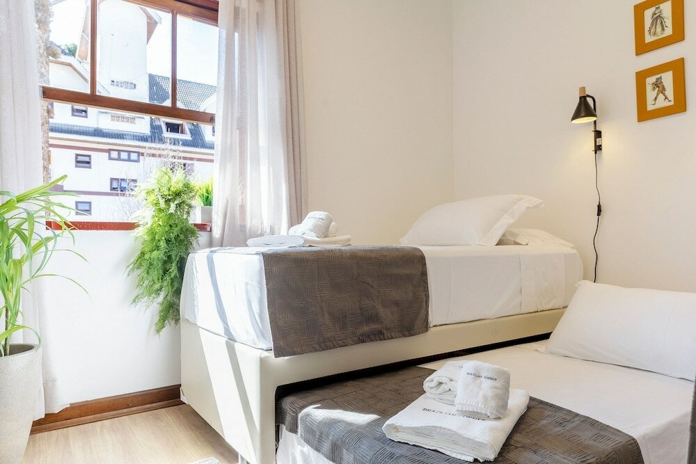 Фото 3 Quartos no Capivari com Lareira