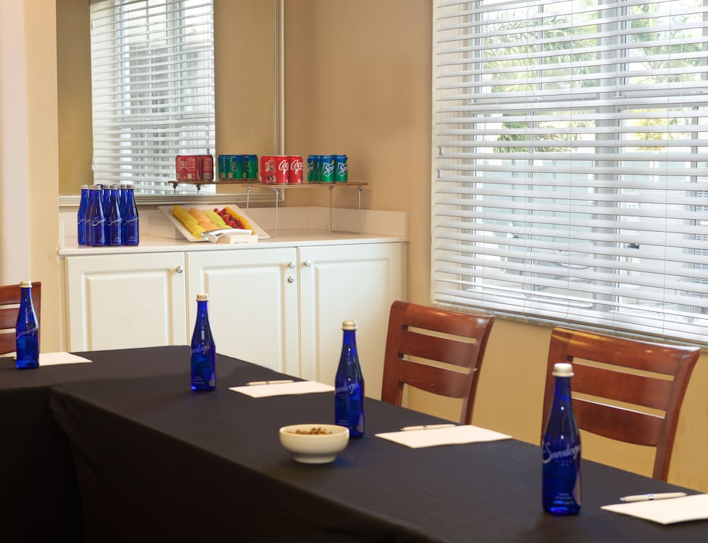 Фото Blue Moon Hotel