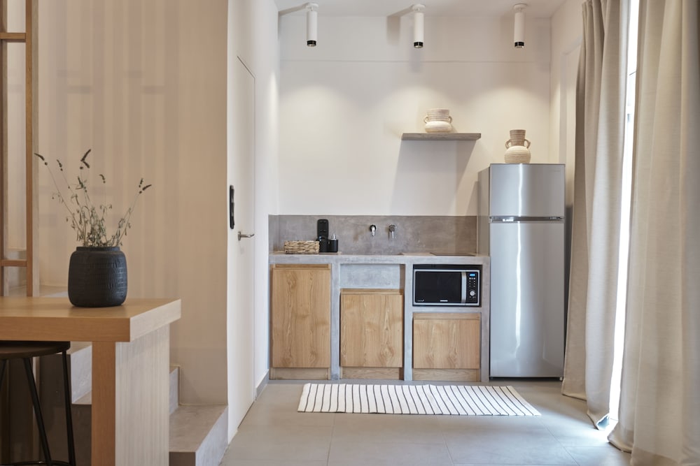 Фото Amal Kythnos Suites