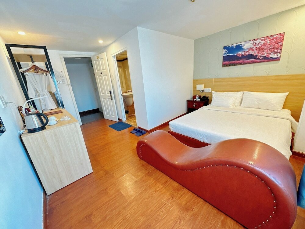 Фото A25 Hotel - 137 Nguyen Du Dn