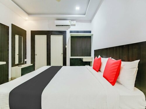 Гостиница Capital O 35621 Hotel Durga International