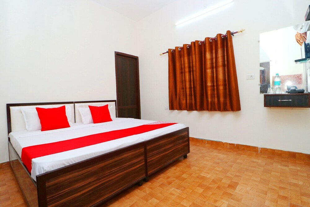 Фото Oyo 37097 Raj Apartments