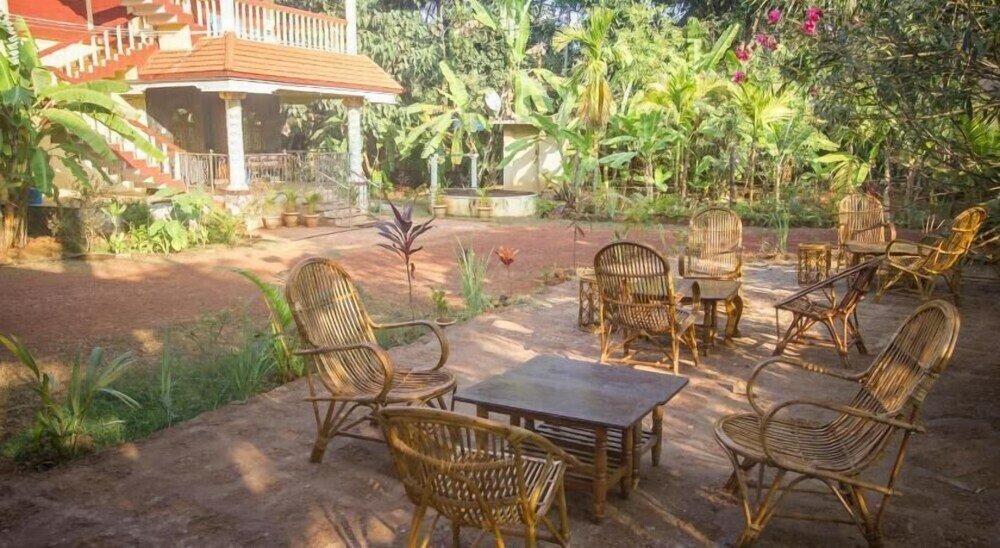 Фото Hari Om Gokarna Hotel