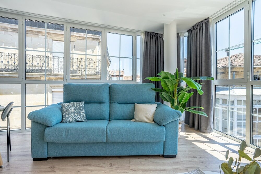 Фото Limehome Haro Calle de la Vega