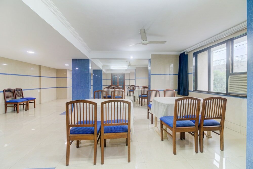 Фото Capital O 45621 Tuliipstays Hotel Ashok Bhiwandi