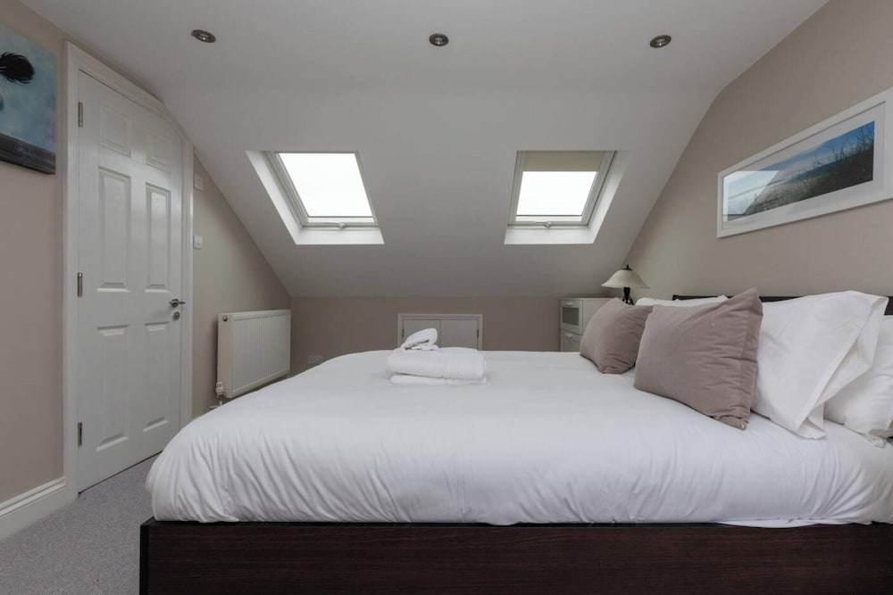 Фото Beautiful 3bd Garden Flat - Tooting!