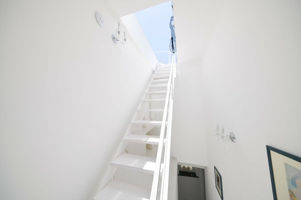 Фото King Suite - Luxury Rooms