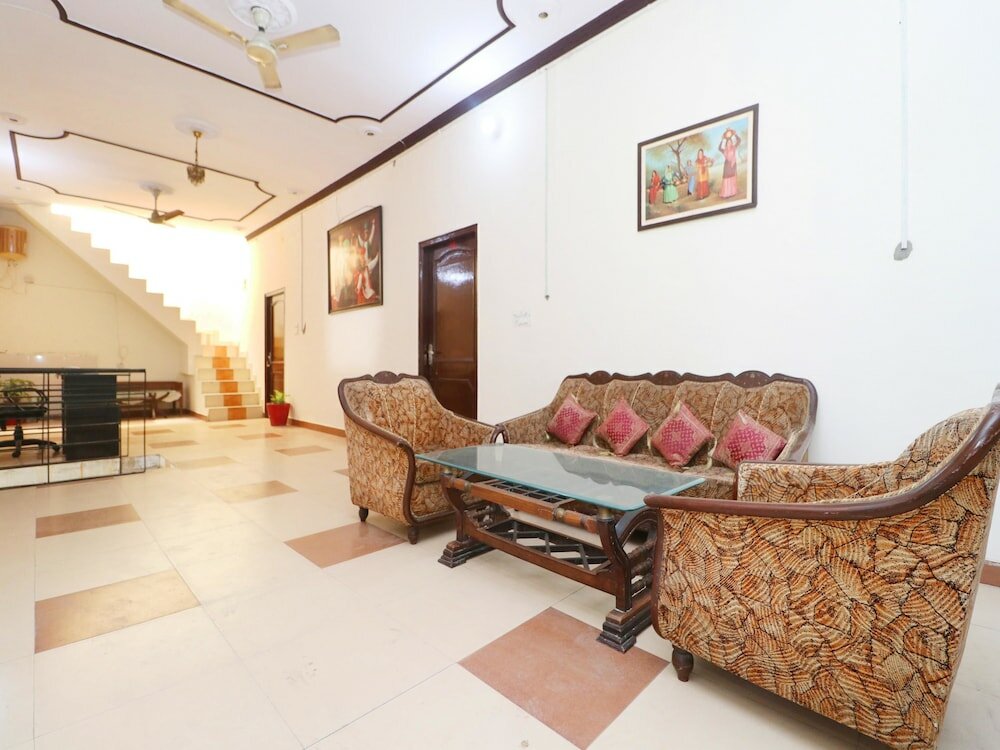 Фото Oyo 37903 Best Stay Guest House
