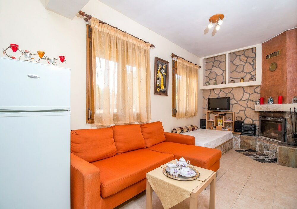 Фото Cozy Family Home Near the Beach