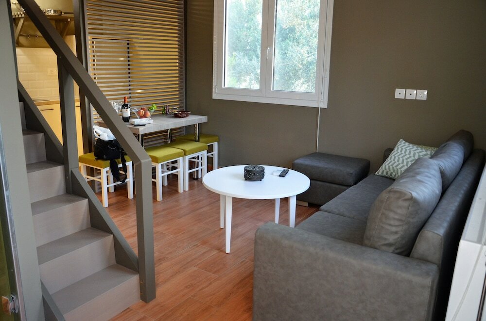 Фото Ampoulos Rooms & Apartments