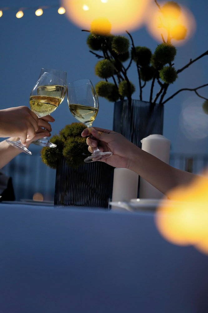 Фото Base-Wangfujing Serviced Apartment