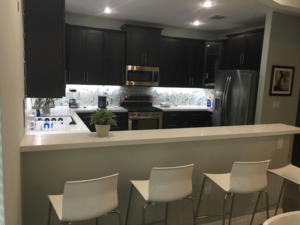 Фото 4 Bedroom Home by Ideal Experience Vr