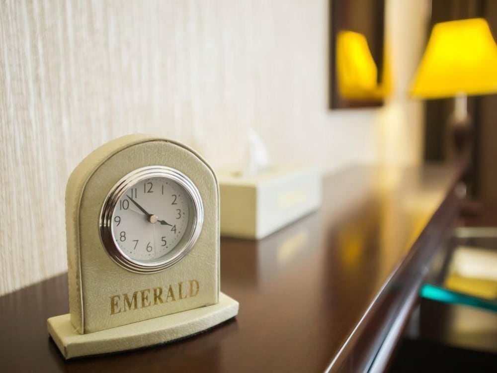 Фото Emerald Hotel