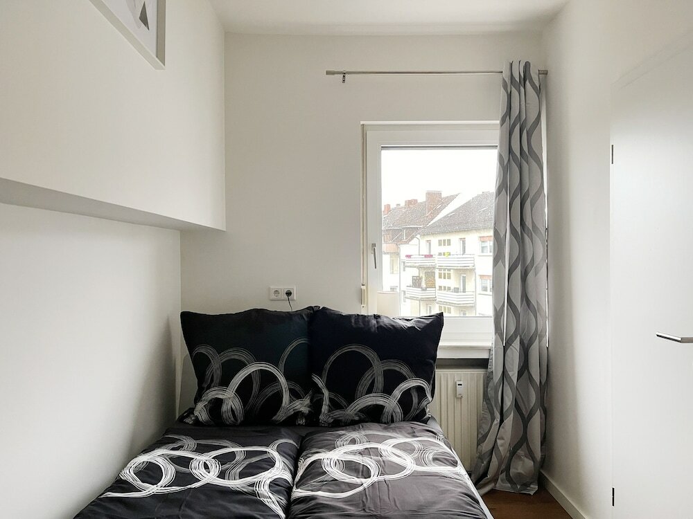 Фото Apartments for fitters i Schützenstr. 4-12 i home2share