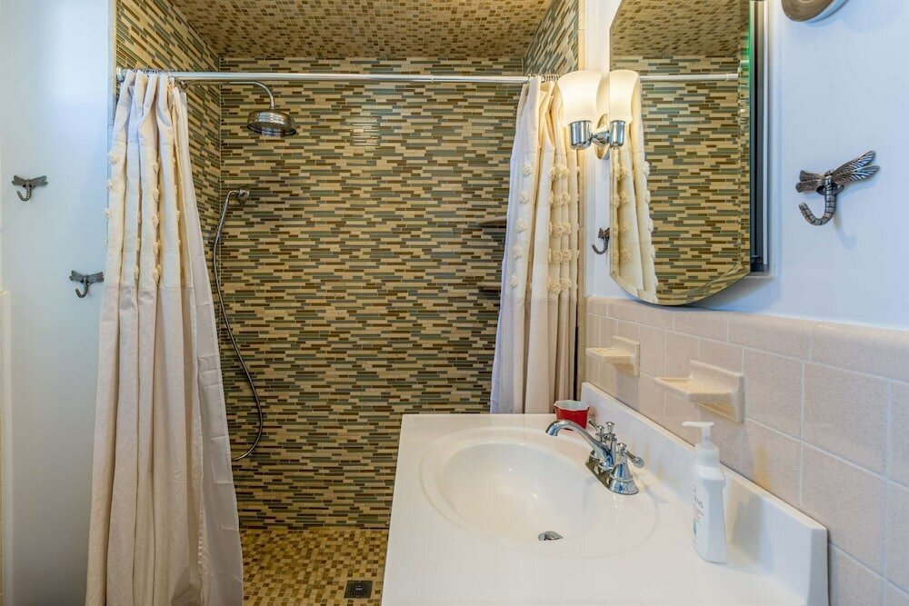 Фото Broom & Board