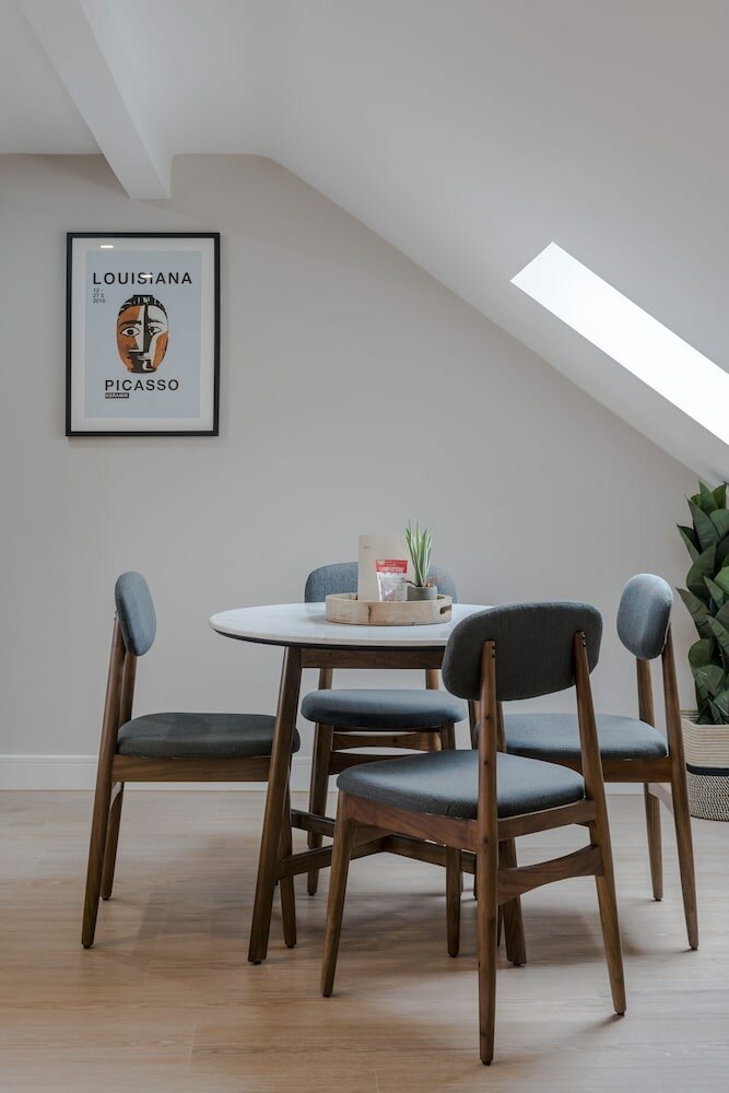 Фото Your Apartment Shepherd's Bush