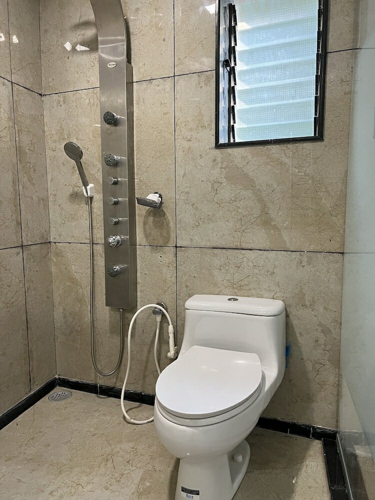 Фото Niraj International