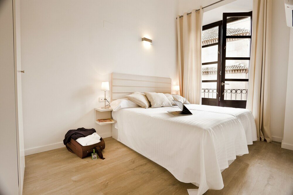 Фото Casa Miravalle Apartamentos Darro