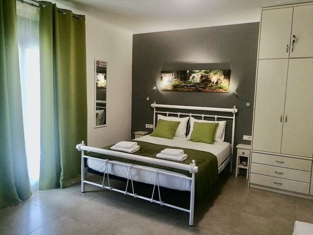 Фото PargaLand Studios & Apartments