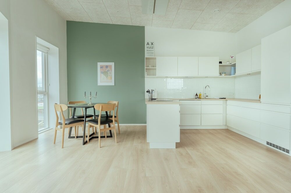 Фото Delightful 2 Bedroom Apt Balcony Parking