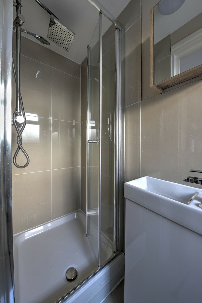 Фото Cj8 Medium Studio