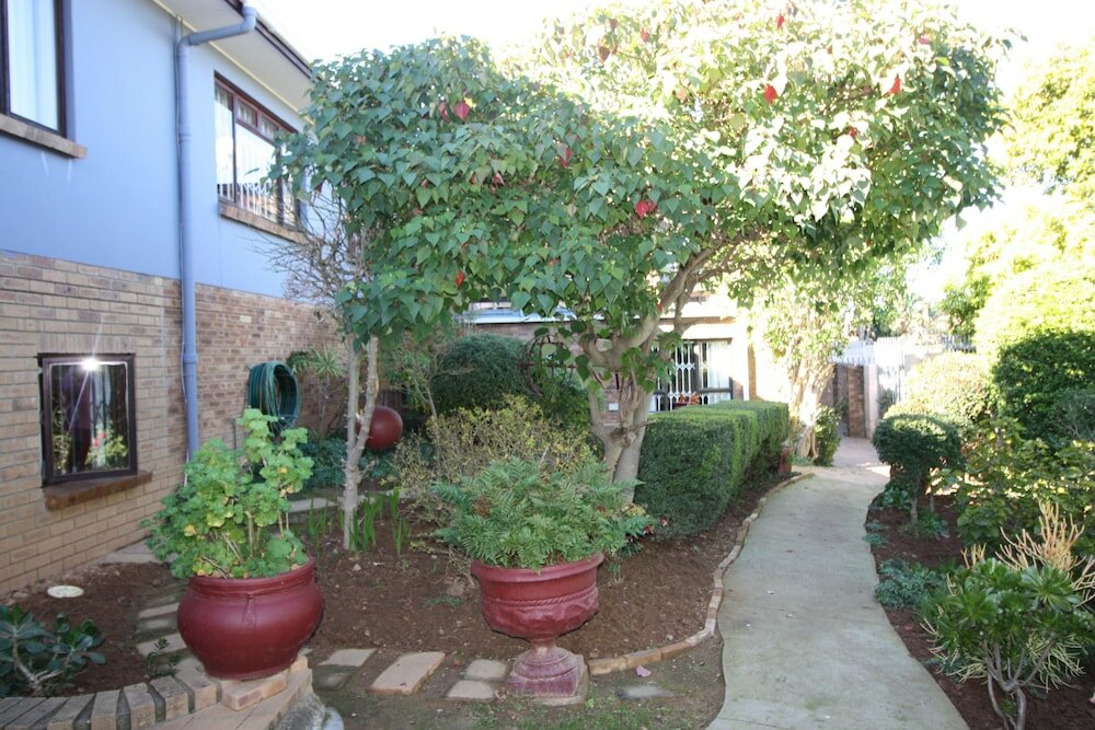 Фото Covenant Well Guest House