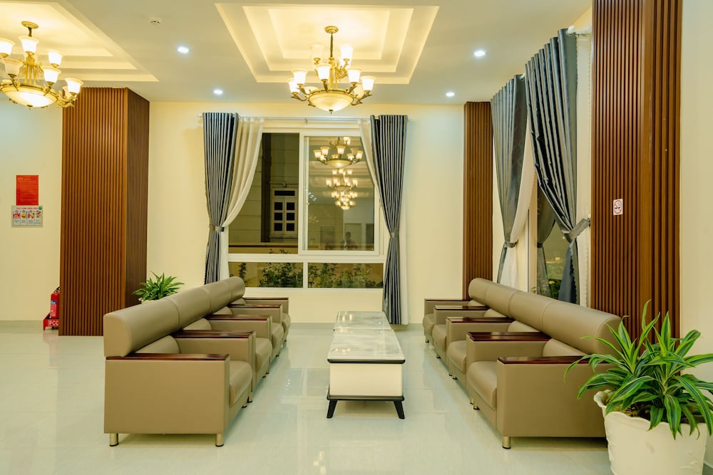 Фото BomBo Dalat Hotel