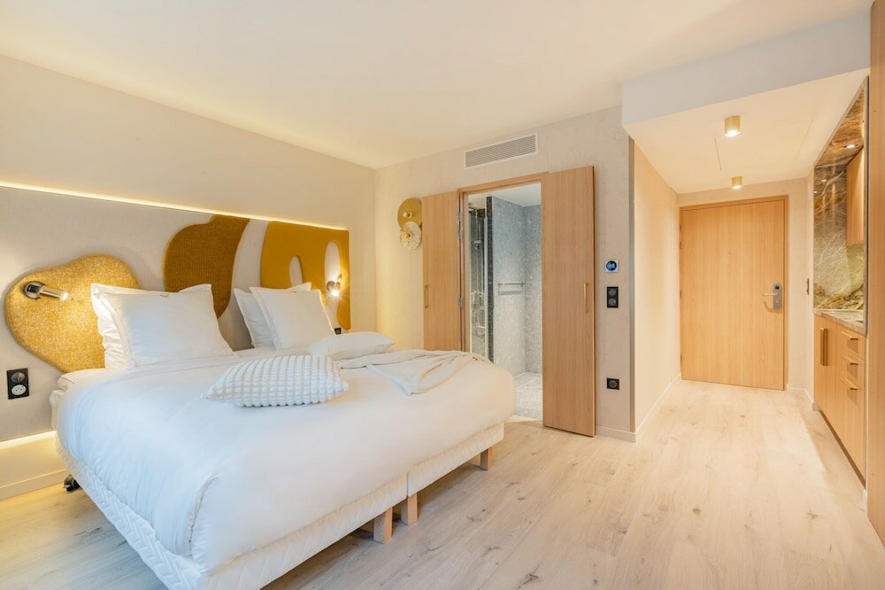 Фото Yuna Porte Maillot