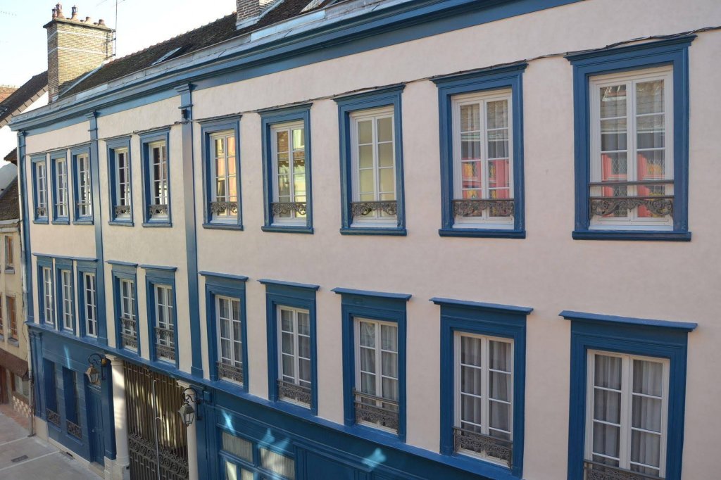 Фото Brit Hôtel Les Comtes de Champagne Centre Historique