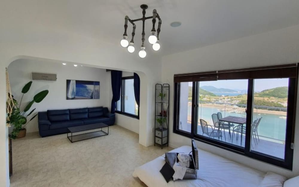 Фото Yeosu Querencia Resort