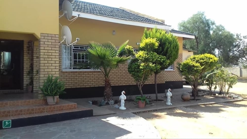 Фото Sweetberries Bed & Breakfast