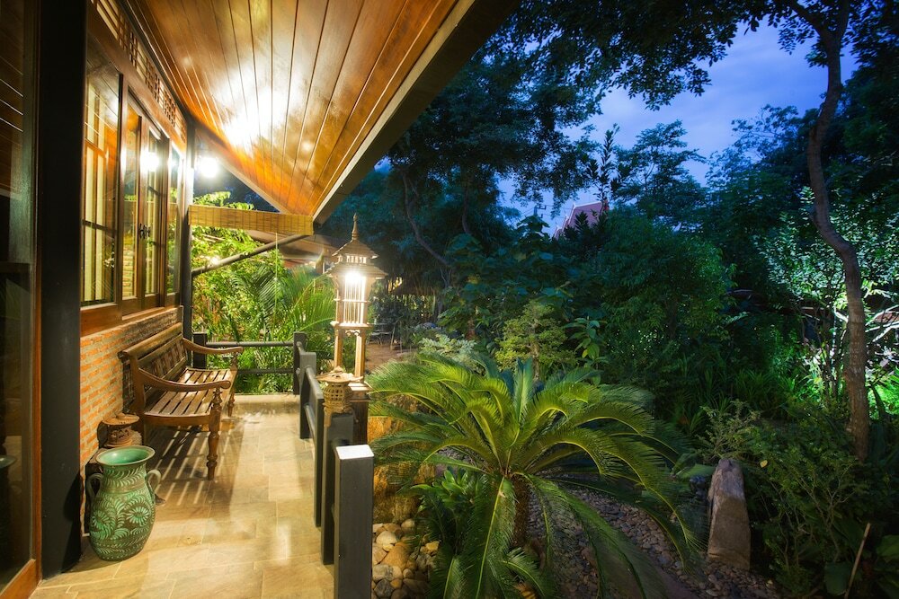 Фото Cattani's Riverside Home