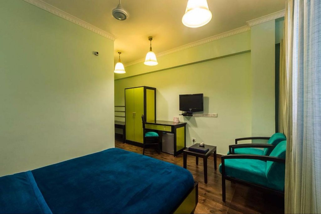 Фото отеля 2