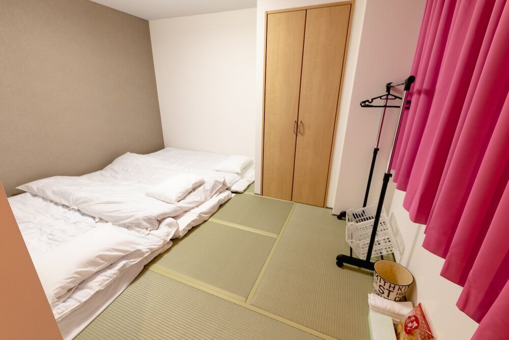 Фото Nikko Inn Minamisenba - Hostel