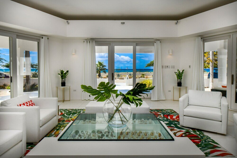 Фото Ocean Front 7-bedroom 7-bath Sunset Views Malmok!