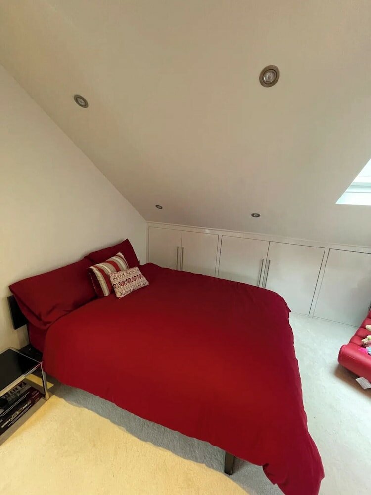 Фото Incredible 5bd House on Private Road - Tulse Hill