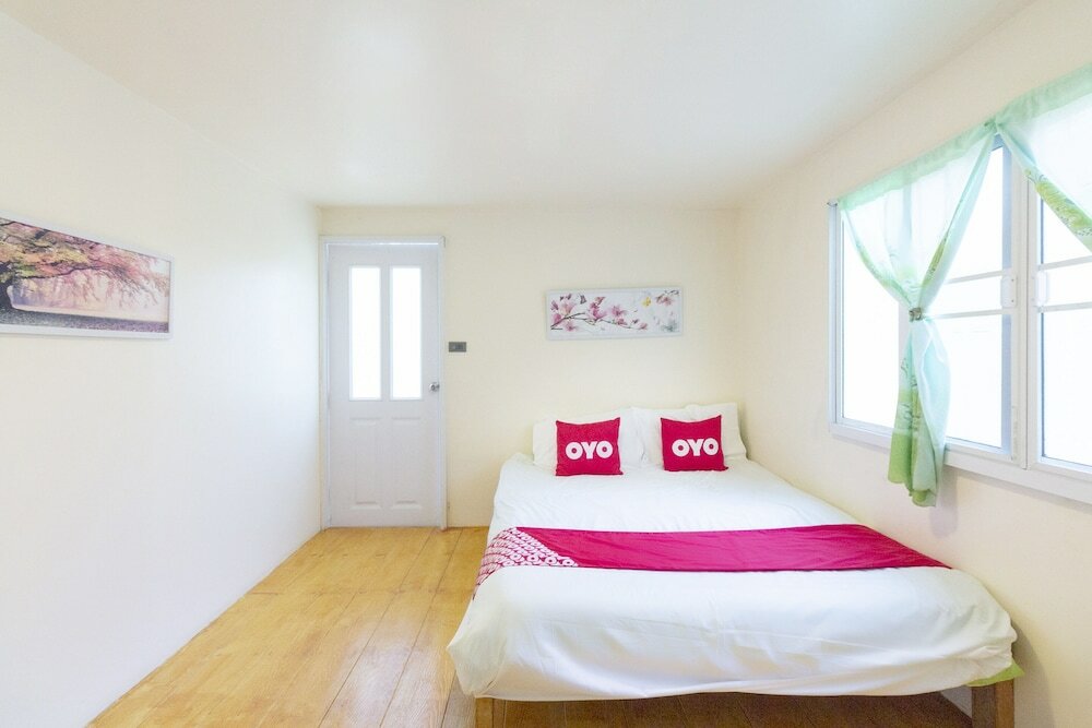 Фото Oyo 75359 Thaiburi Thara Resort