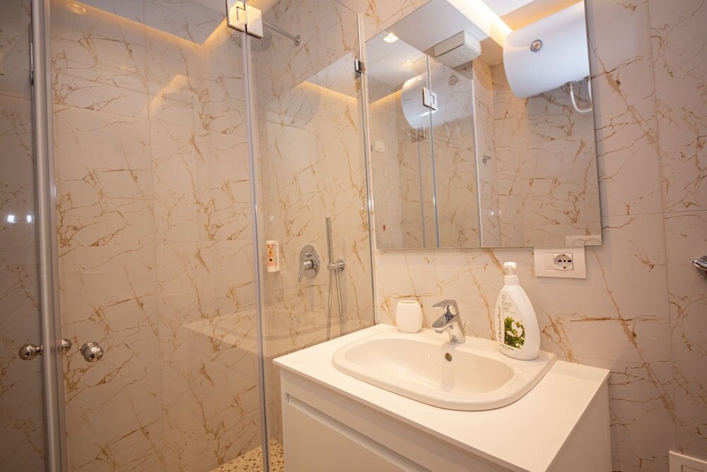 Фото Central Chic Apartments