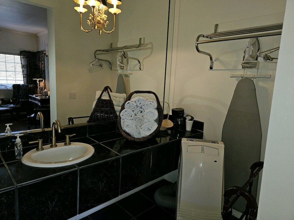 Фото Alhatti Christian Resort