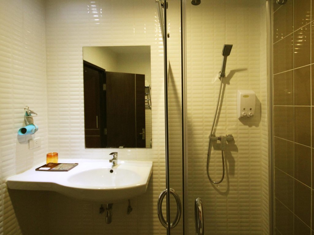 Фото Silver Sand Suites