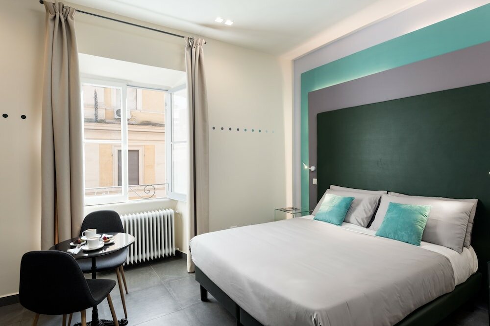 Фото Circle In The Square