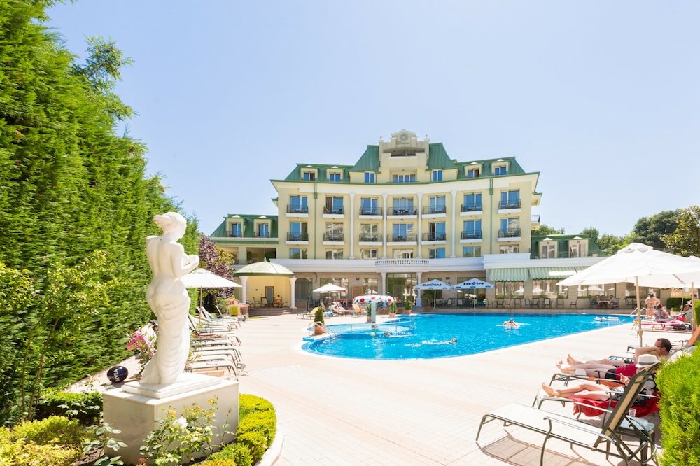 Фото Hotel Romance & Family Suites