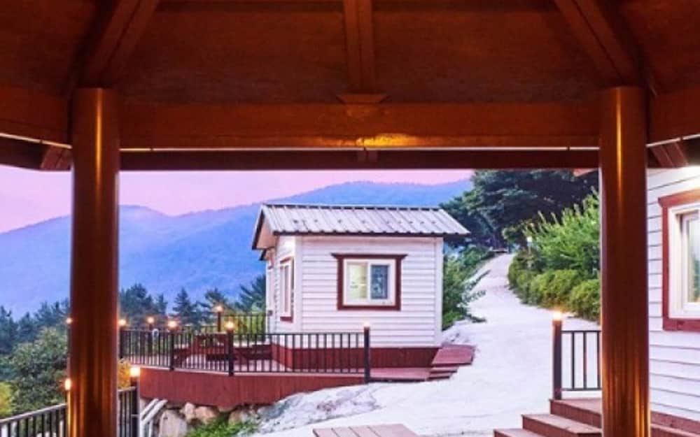 Фото Yeosu Dolsan Healing Pension