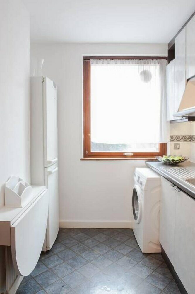 Фото Stylish Apartments next to Buckingham Palace