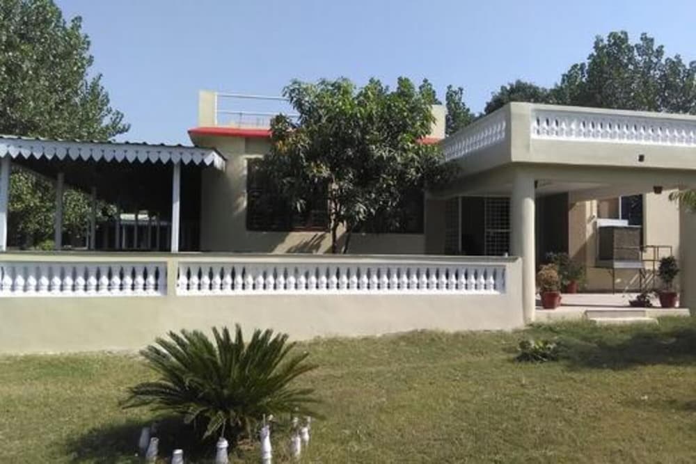 Фото Karnavati Retreat