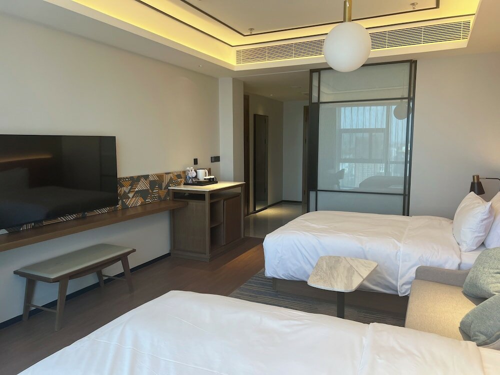 Фото Hilton Garden Inn Jinzhou Central Street