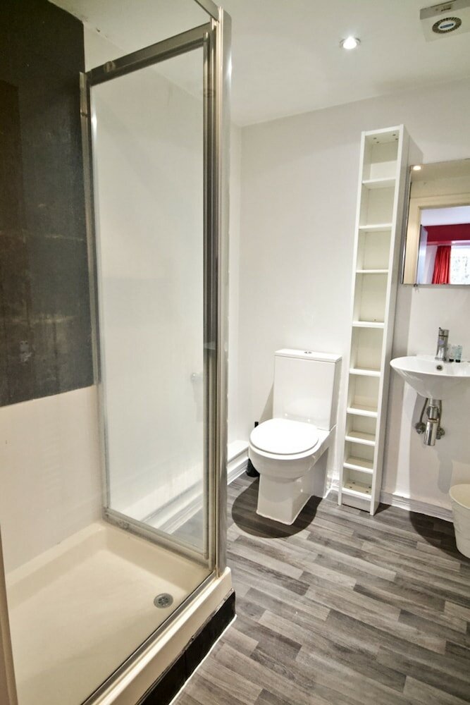 Фото 62-66 Farringdon by condokeeper