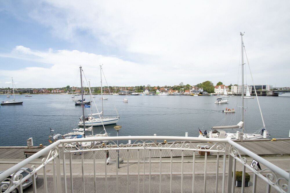 Фото Sunset Penthouse