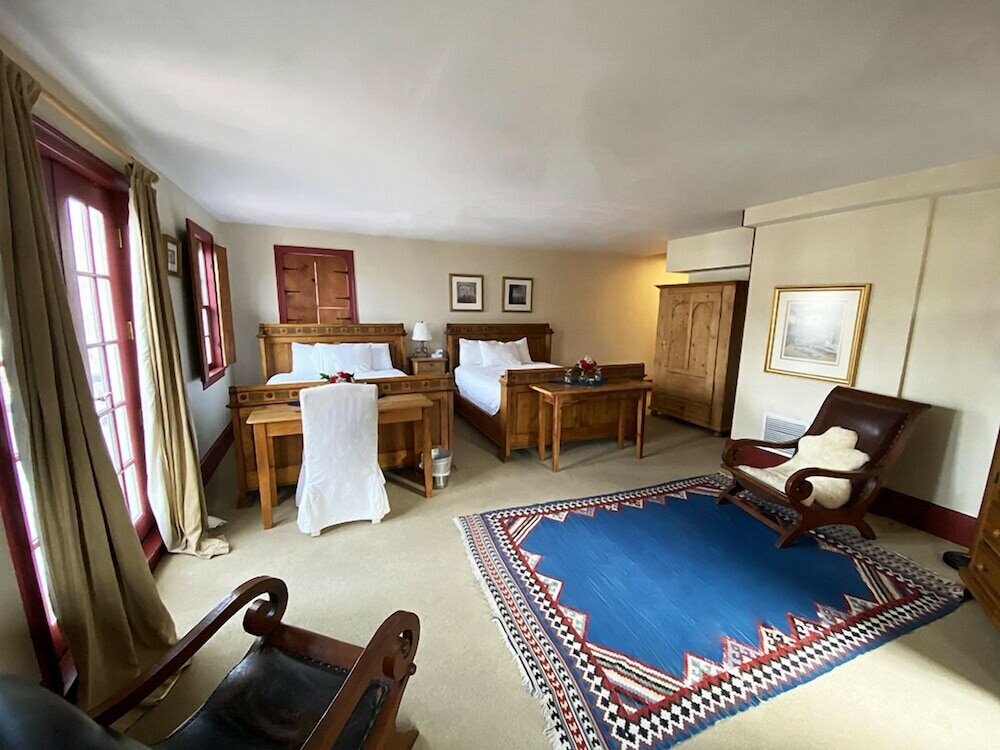 Фото The Red Lion Inn Resort 1704