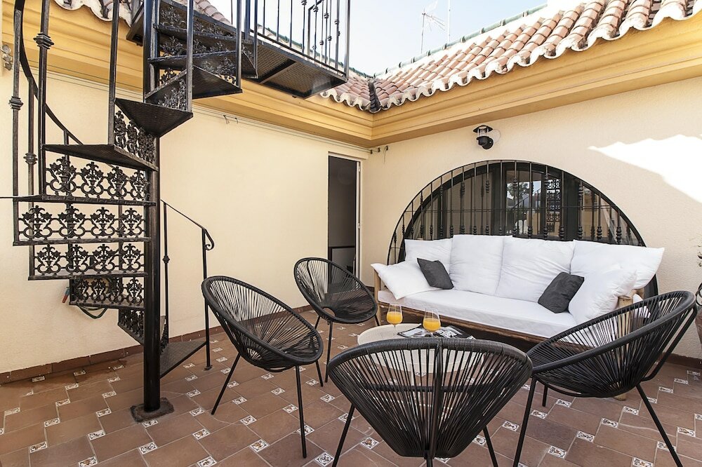 Фото Tomas FreshApartments by Bossh Hotels